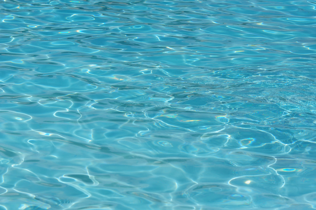 Picture of blue, clear water in a pool